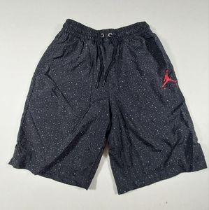 Boys Air Jordan shorts size small Euc